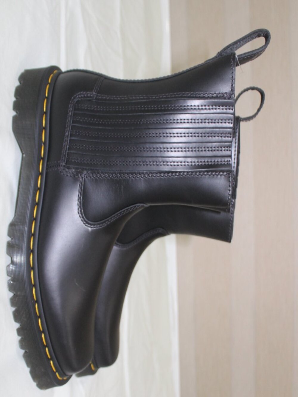 Dr. Martens AMAAYAH LO Orleans Leather Chelsea Boots Black Size US 7
